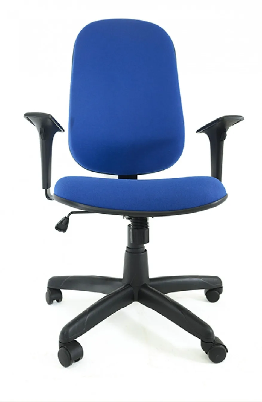 Vista frontal da cadeira presidente 002FP